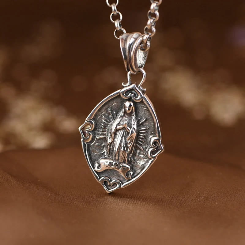 Christianartworkshop Halskette mit Anhänger „Unsere Liebe Frau von Guadalupe“ aus Sterlingsilber im Retro-Stil