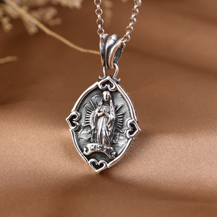 Christianartworkshop Halskette mit Anhänger „Unsere Liebe Frau von Guadalupe“ aus Sterlingsilber im Retro-Stil