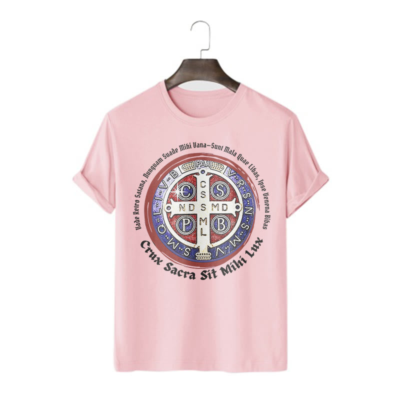 Christianartworkshop Klassisches Kurzarm-T-Shirt mit St.-Benedikt-Medaille - Rosa - 2XL - image 13