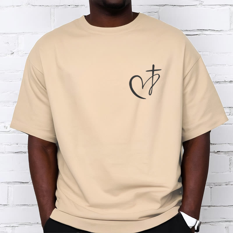 Christianartworkshop – Kurzärmliges, gewaschenes T-Shirt im minimalistischen Stil mit gesegnetem Herzen und Kreuz