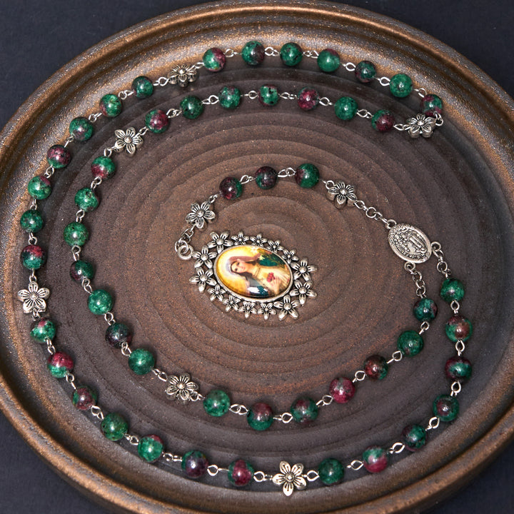 Christianartworkshop Rosenkranzkette „Unsere Liebe Frau von Fátima und das Unbefleckte Herz Mariens“ aus rundem grünem Naturstein, Legierung, 8 mm