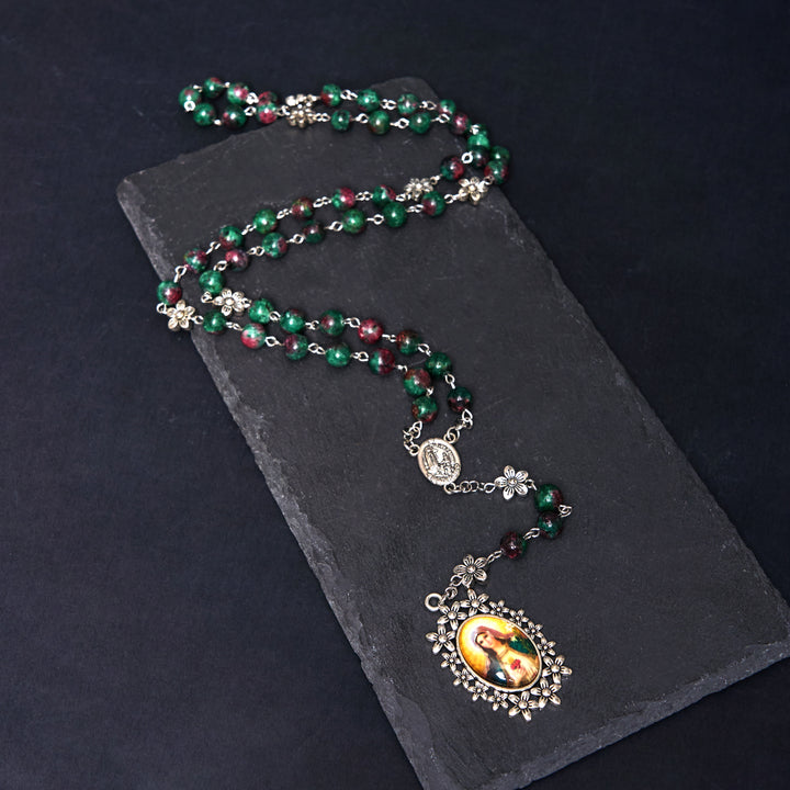 Christianartworkshop Rosenkranzkette „Unsere Liebe Frau von Fátima und das Unbefleckte Herz Mariens“ aus rundem grünem Naturstein, Legierung, 8 mm