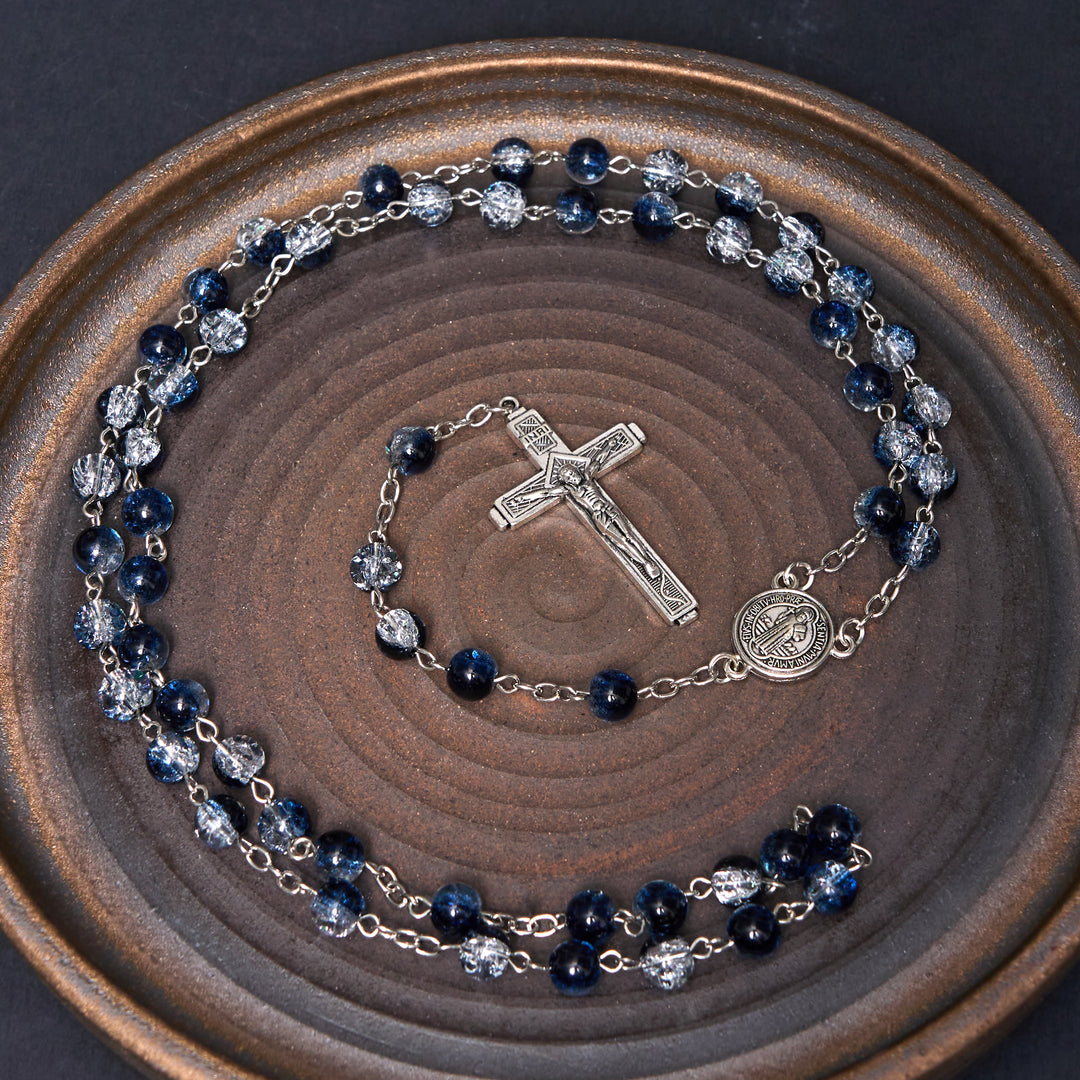 Christianartworkshop Klassischer Stil St. Benedikt-Medaille und Kruzifix, blauer Rosenkranz/Armband aus Acryl