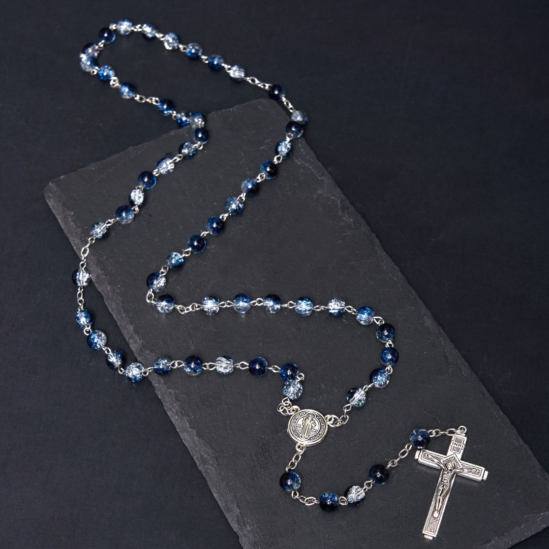 Christianartworkshop Klassischer Stil St. Benedikt-Medaille und Kruzifix, blauer Rosenkranz/Armband aus Acryl