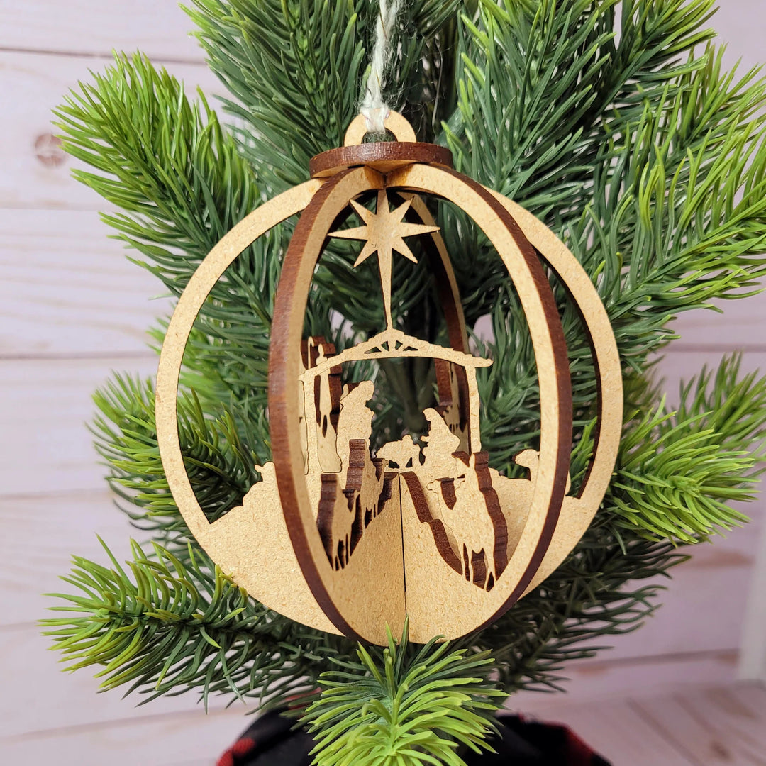 Christianartworkshop Weihnachtskrippe im rustikalen Stil, Kugel aus Holz, Anhänger, Weihnachtskrippe, Hängeornamente - Weihnachtskrippe - image 0