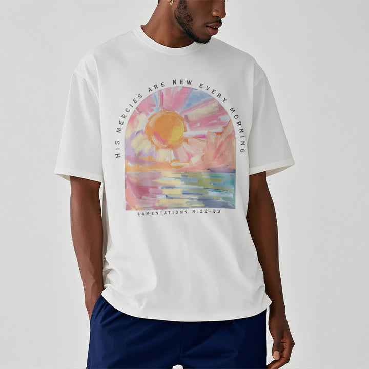 Christianartworkshop Farbiges Kurzarm-T-Shirt „Seine Barmherzigkeit ist jeden Morgen neu“ - image 2