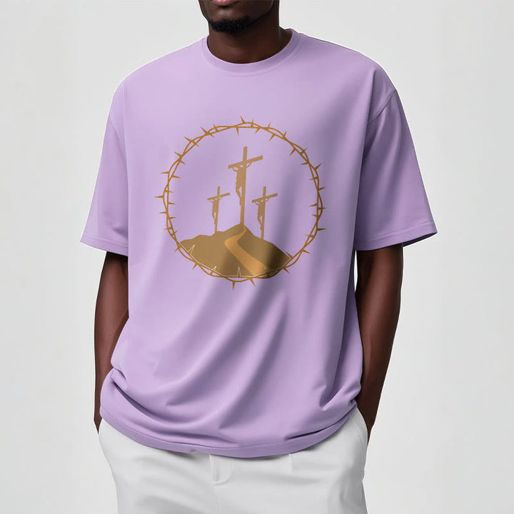 Christianartworkshop – Kurzärmliges, gewaschenes T-Shirt im minimalistischen Stil mit drei Kreuzen von Calvary