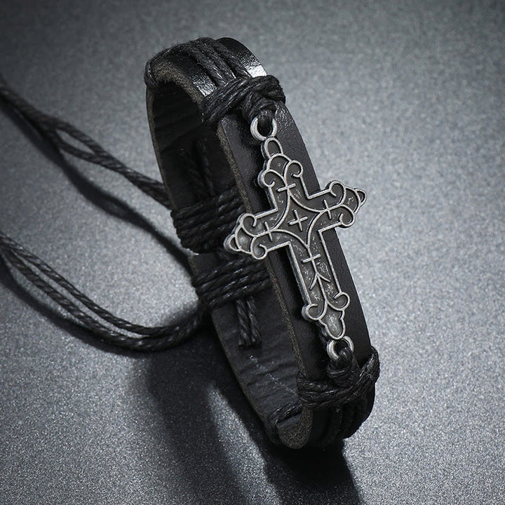 Christianartworkshop Armband mit Kreuzanhänger im alten Handwerksstil, Lederkordelzug, verstellbar, treu gebunden