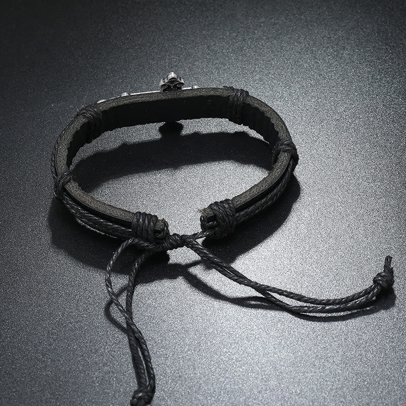 Christianartworkshop Armband mit Kreuzanhänger im alten Handwerksstil, Lederkordelzug, verstellbar, treu gebunden