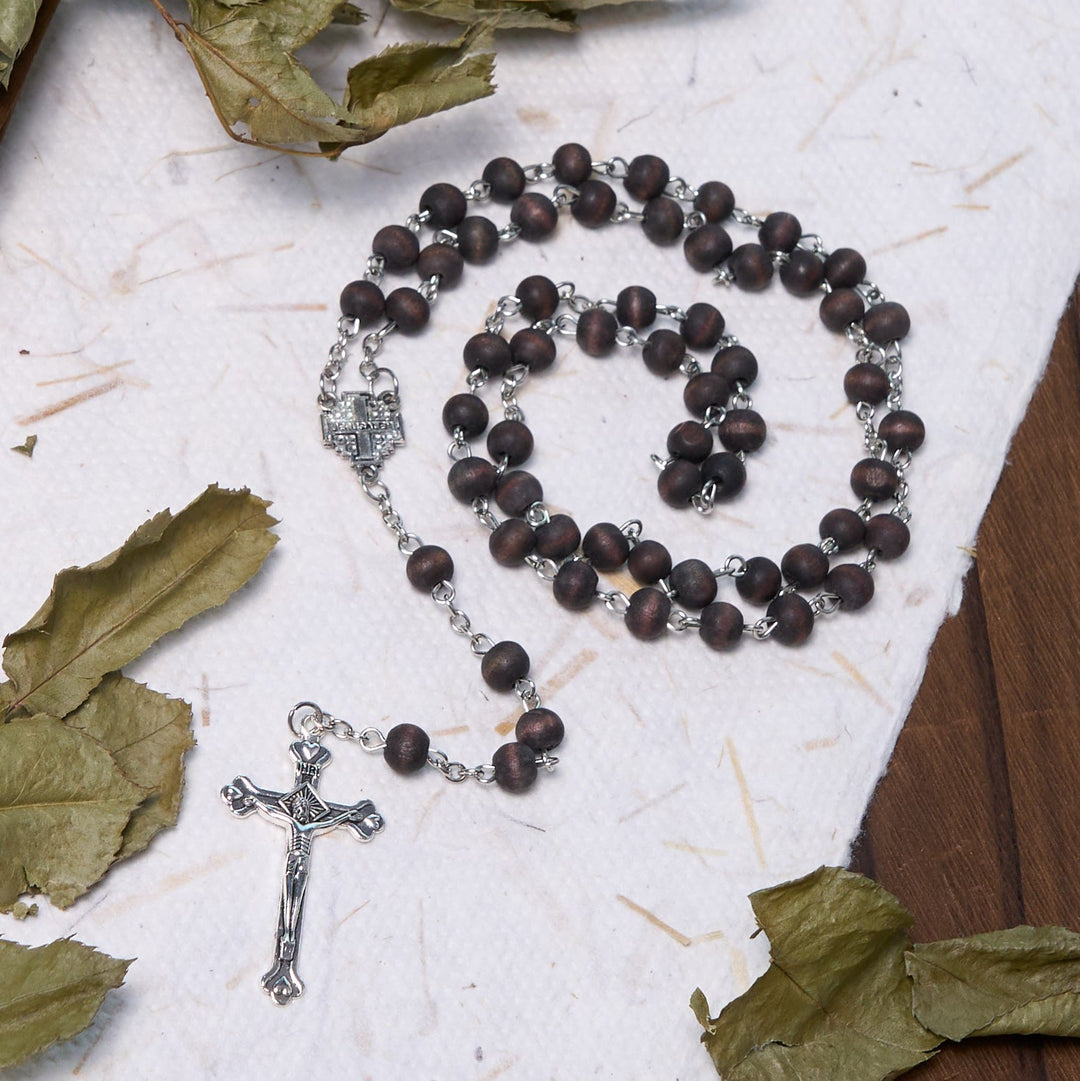 Christianartworkshop Jerusalem-Medaille und Kruzifix, 7 mm rund, weiße Rosenholzlegierung, Rosenkranzkette - Kaffee - image 5