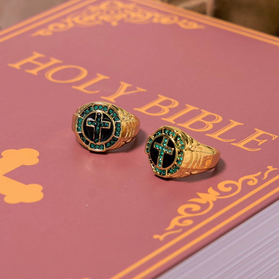 Christianartworkshop Ring im Retro-Stil mit grünen Edelsteinen und Kreuz, goldene Legierung - image 4