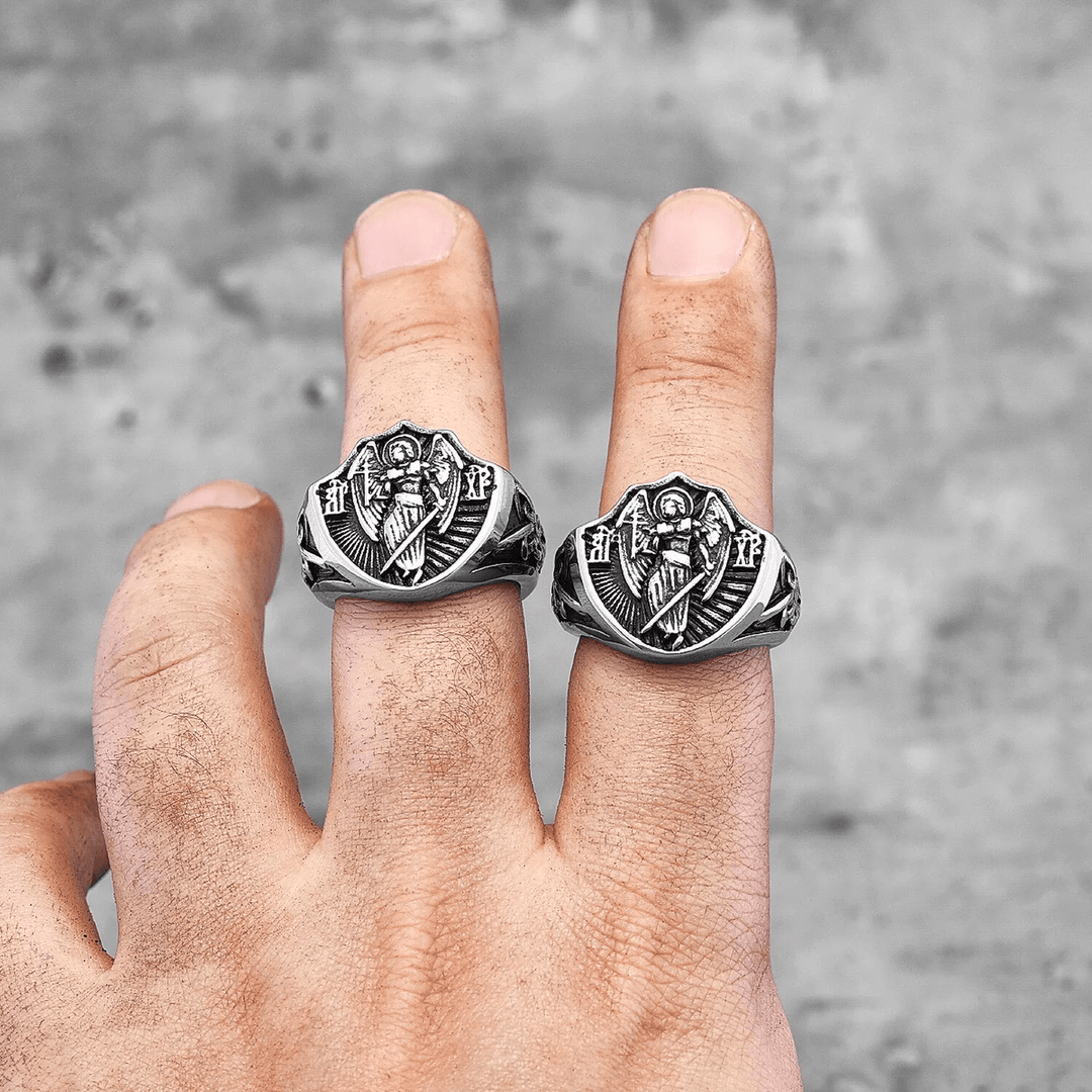 Christianartworkshop Ring im Retro-Stil mit Schutzengel St. Michael, Schutz und Stärke
