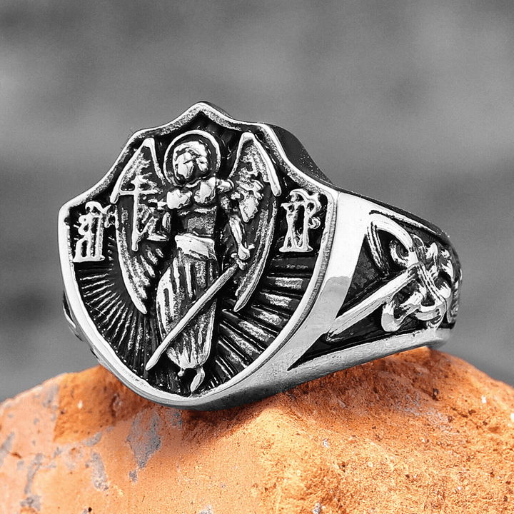 Christianartworkshop Ring im Retro-Stil mit Schutzengel St. Michael, Schutz und Stärke
