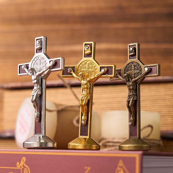 Christianartworkshop Europäisches klassisches traditionelles Benediktkreuz-Ornament mit Holzeinlage