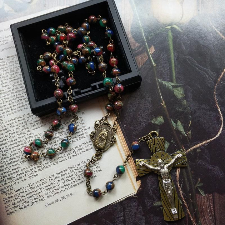 Christianartworkshop Rosenkranzkette mit Jungfrau Maria und Kruzifix, 6 mm rund, mehrfarbige Steinlegierung