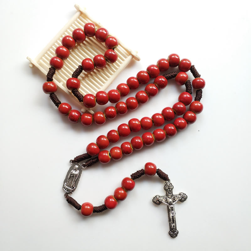 Christianartworkshop Rosenkranz „Unsere Liebe Frau von Guadalupe“ mit Kruzifix, rund, 10 mm, rote Keramik-Nylonschnur