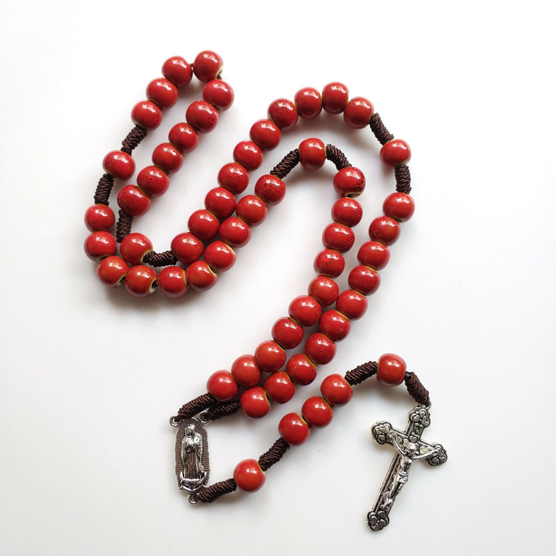 Christianartworkshop Rosenkranz „Unsere Liebe Frau von Guadalupe“ mit Kruzifix, rund, 10 mm, rote Keramik-Nylonschnur