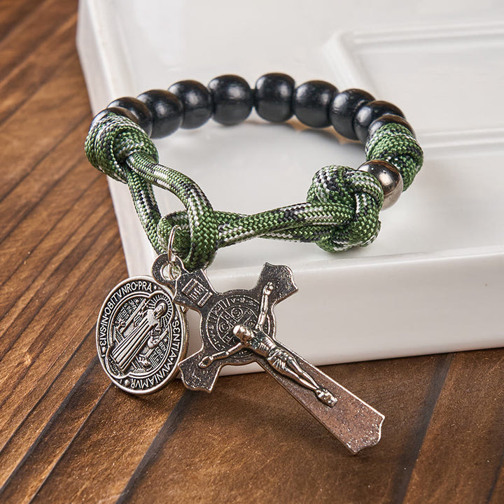 Christianartworkshop St. Benedikt-Medaille und Kruzifix aus 10 mm rundem schwarzem Holz und grünem Paracord-Taschenrosenkranz