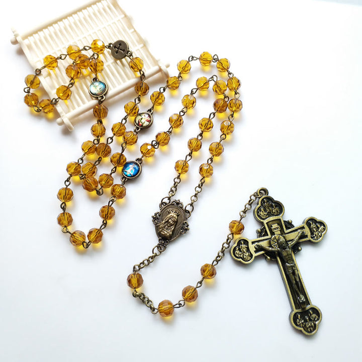 Christianartworkshop Rosenkranz mit Jungfrau Maria und Kruzifix, 8 mm, Polyeder, gelbe Glaslegierung