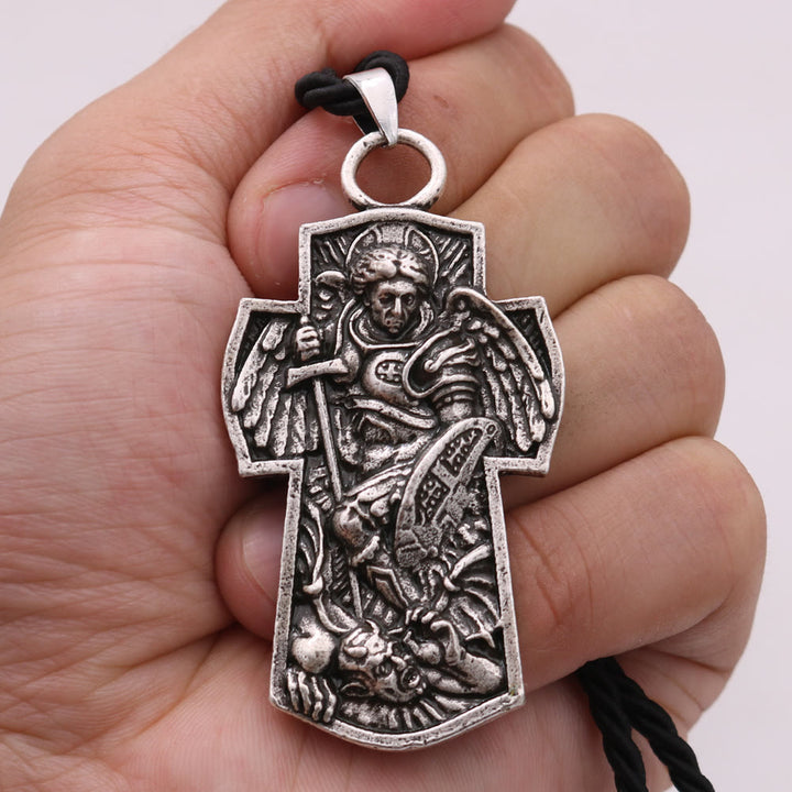 Christianartworkshop Halskette mit Anhänger aus Titan mit Medaille „Erzengel Michael, beschütze uns“