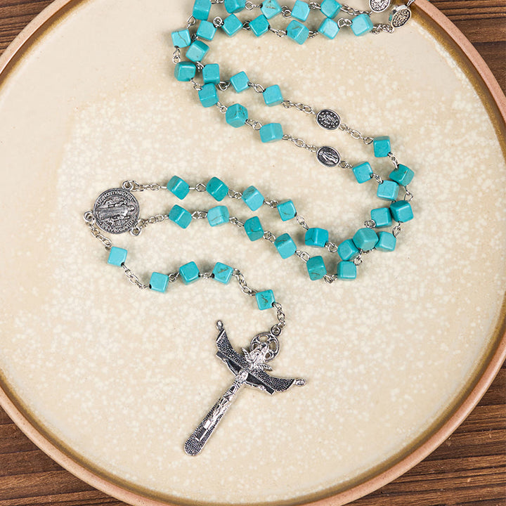 Christianartworkshop Rosenkranz mit unregelmäßigen Perlen in 2 Stilen, türkisfarbene Legierungskette mit Medaille Unserer Lieben Frau/St. Benedikt