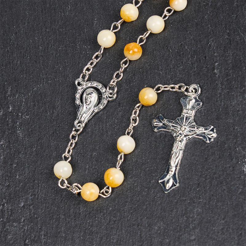 Christianartworkshop Rosenkranzkette Jungfrau Maria & Kruzifix aus 8 mm runder gelber Achatlegierung
