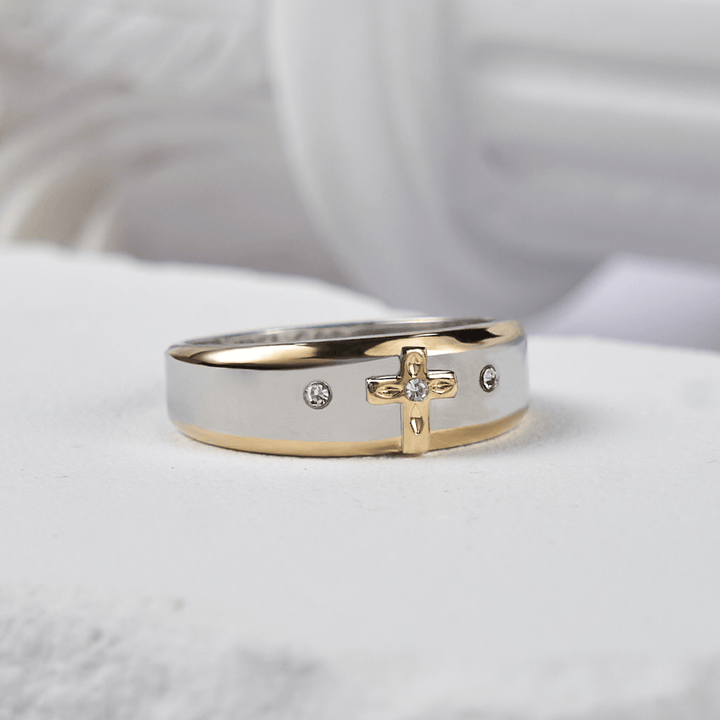 Christianartworkshop – Zweifarbiger Ring aus Goldlegierung im modernen Stil mit Kreuz (Hergestellt im Heiligen Land)