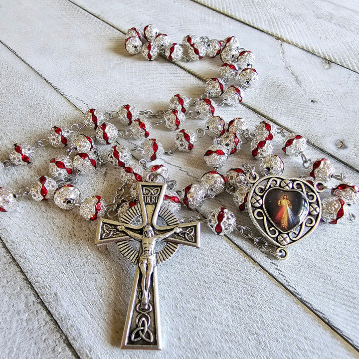 Christianartworkshop Rosenkranz mit Göttlicher Barmherzigkeit und Kruzifix, 8 mm rund, rote Metalllegierung