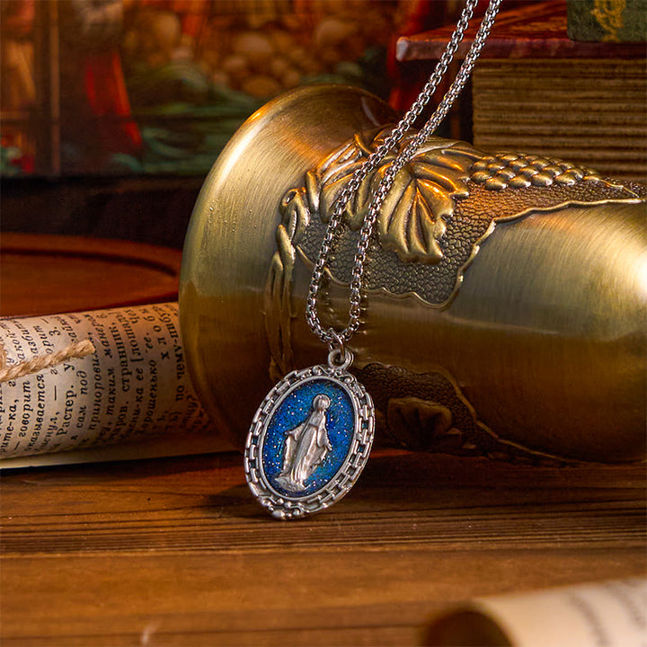 Christianartworkshop Halskette mit Emaille-Relief-Anhänger im klassischen Stil der Heiligen Wundertätigen Medaille