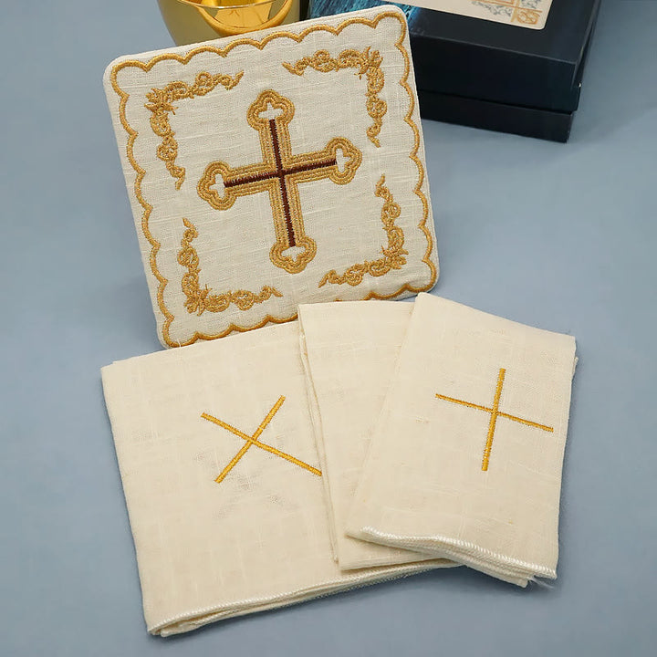 Christianartworkshop Klassisches Altarwäsche-Set mit goldenem Kreuz, bestickt, elegant, religiös