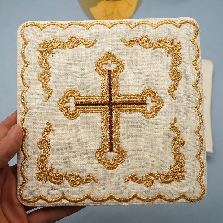 Christianartworkshop Klassisches Altarwäsche-Set mit goldenem Kreuz, bestickt, elegant, religiös