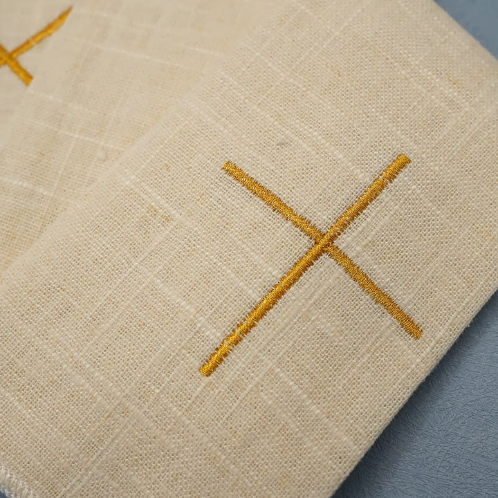 Christianartworkshop Klassisches Altarwäsche-Set mit goldenem Kreuz, bestickt, elegant, religiös