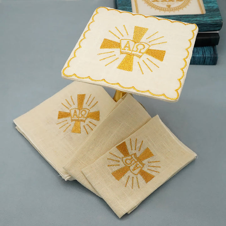 Christianartworkshop Altar-Leinenset im klassischen Stil, goldenes, glänzendes Grace-Kreuz