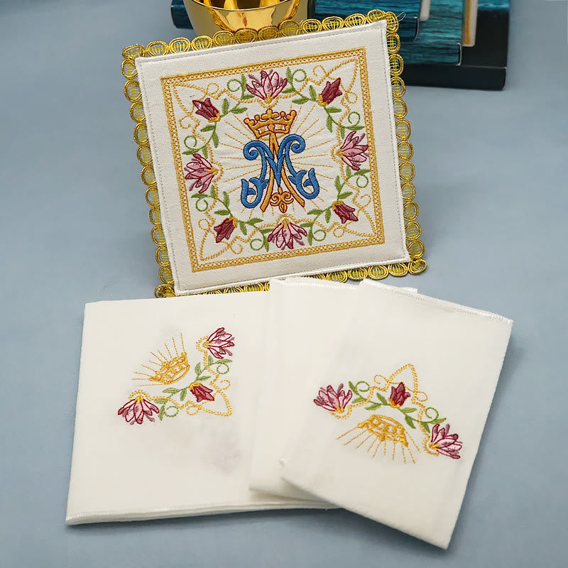 Christianartworkshop Altar-Leinenset im klassischen Stil mit Marian Floral Grace