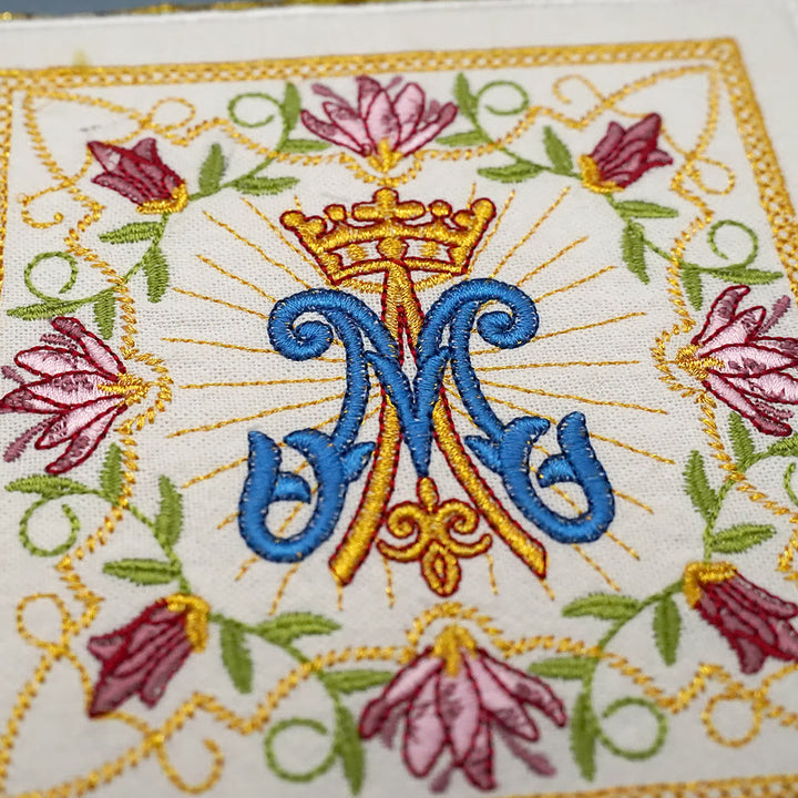 Christianartworkshop Altar-Leinenset im klassischen Stil mit Marian Floral Grace