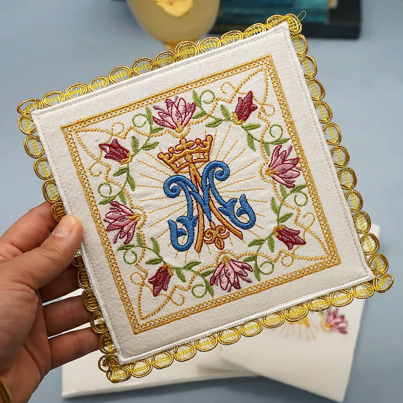 Christianartworkshop Altar-Leinenset im klassischen Stil mit Marian Floral Grace