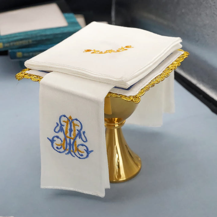 Christianartworkshop Altar-Leinen-Set im klassischen Stil „Göttliche Majestät der Blumen“