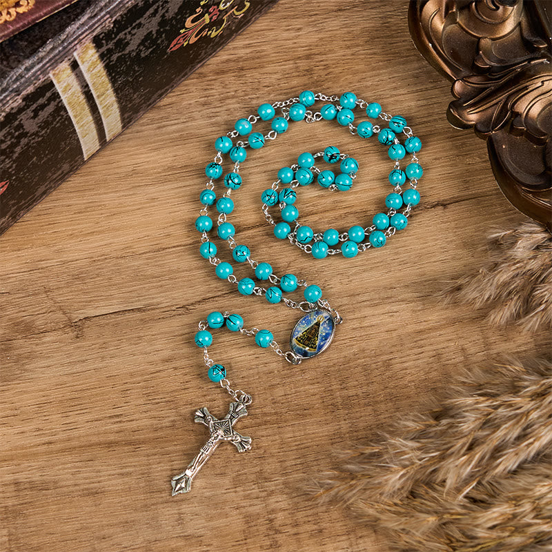 Christianartworkshop Rosenkranz „Unsere Liebe Frau von Aparecida“ und Kruzifix aus 8 mm runder grüner Glaslegierungskette