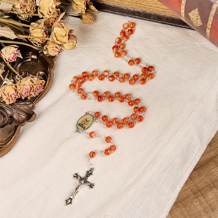 Christianartworkshop Rosenkranz zur Heiligen Kommunion und Kruzifix, 8 mm, rund, orangefarbene Kette aus Glaslegierung