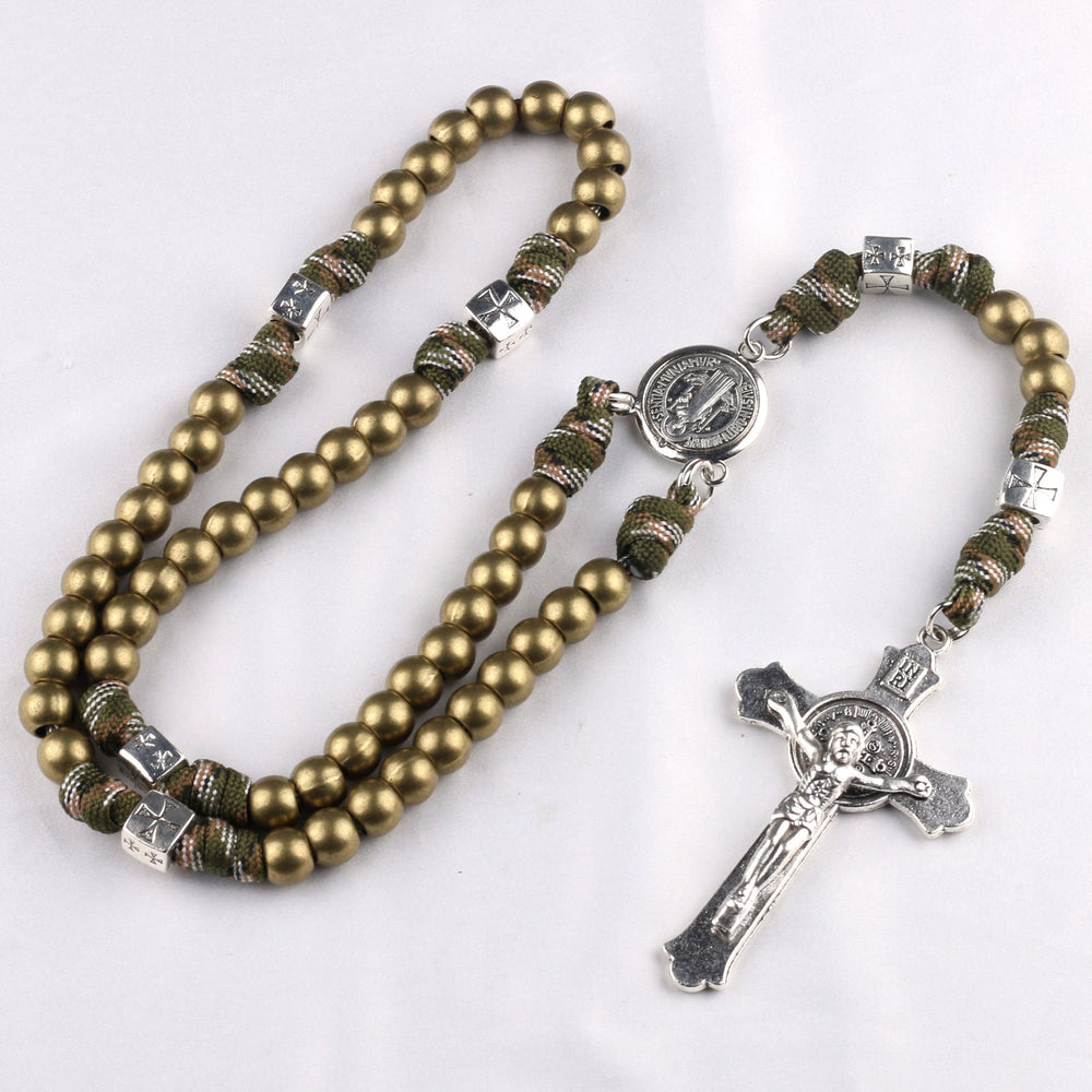 Christianartworkshop St. Benedikt-Medaille und Kruzifix aus 10 mm rundem, mehrfarbigem Paracord-Rosenkranz - Bronze - image 2