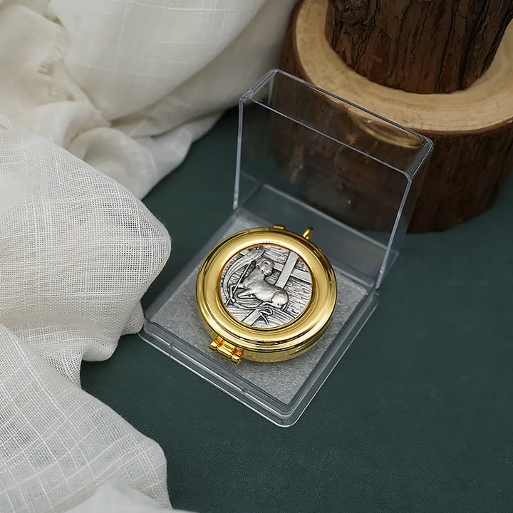 Christianartworkshop Vergoldete Pyxis mit Lammstatue – Heiliges Gefäß für die Heilige Eucharistie