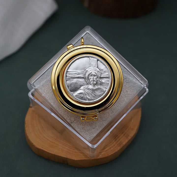 Christianartworkshop Vergoldete Pyxis mit „See This Man“-Muster – Heiliges Gefäß für die Heilige Eucharistie