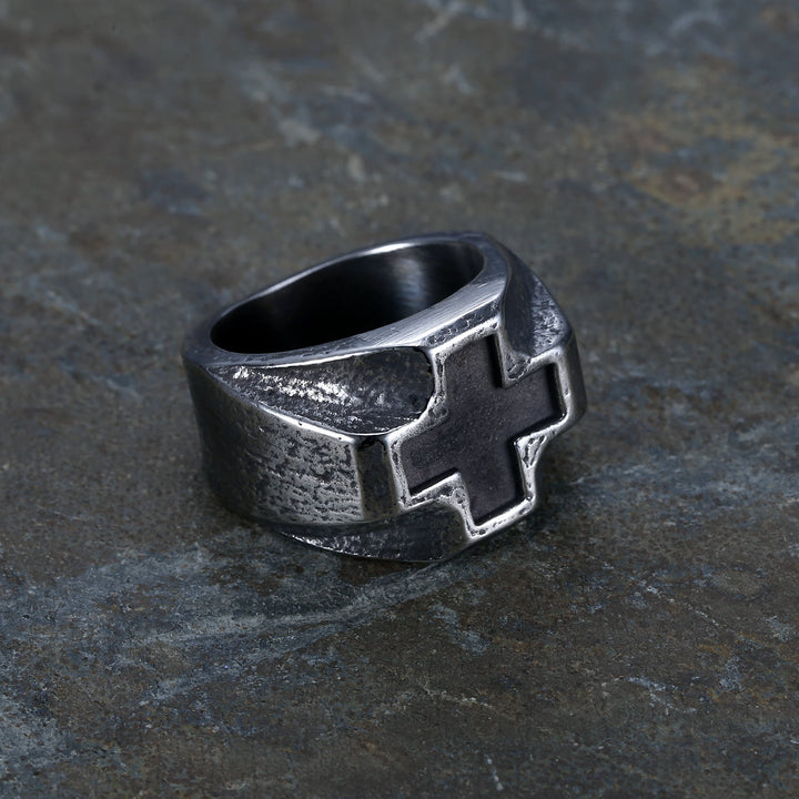 Christianartworkshop Glaubensring aus Edelstahl im Heavy Metals-Stil mit Kreuzgravur