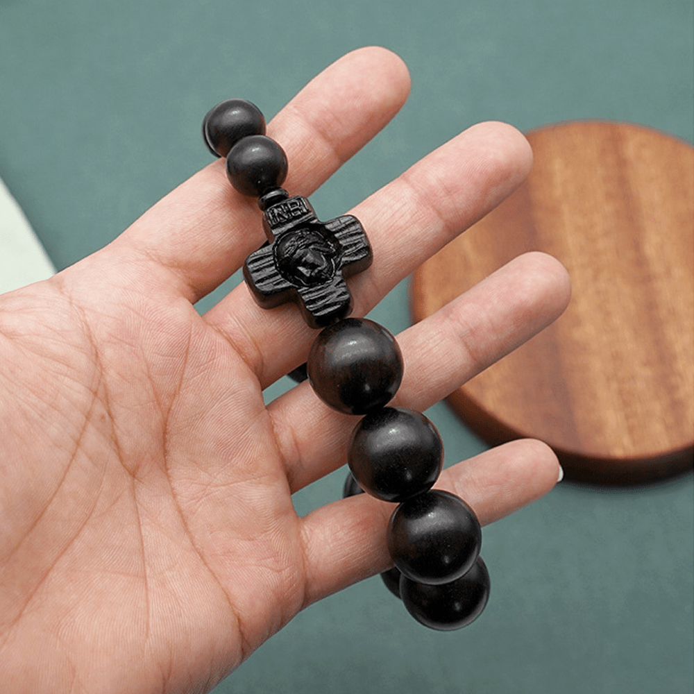 Christianartworkshop Klassisches Rosenkranz-Armband mit Jesus-Christus-Kreuz, schwarzes Sandelholz