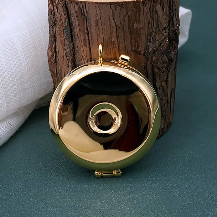 Christianartworkshop Vergoldete Pyxis mit Fisch- und Anker-Design – Tragbarer und eleganter Eucharistiehalter