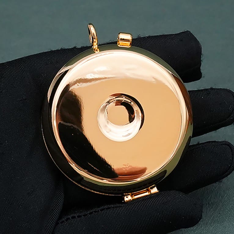 Christianartworkshop Vergoldete Pyxis mit Fisch- und Anker-Design – Tragbarer und eleganter Eucharistiehalter