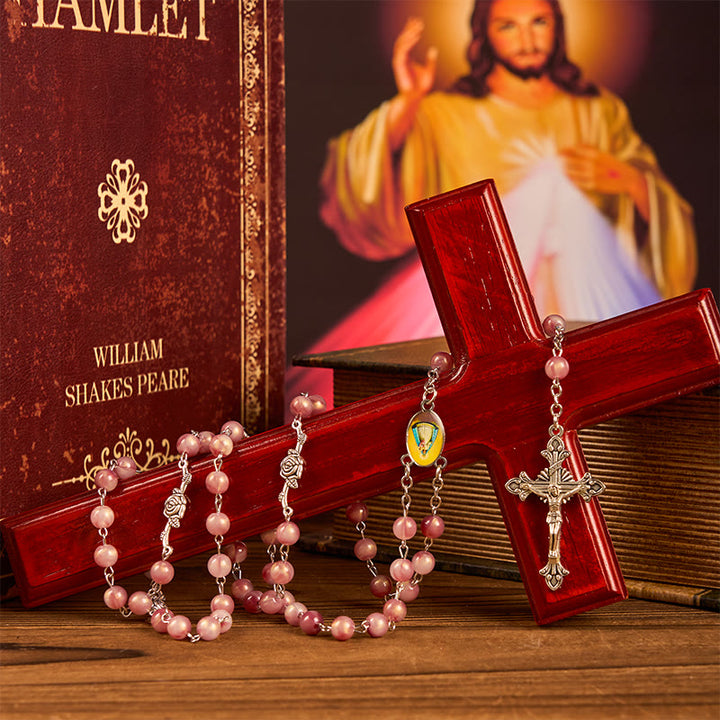 Christianartworkshop Rosenkranz mit Kette „Unsere Liebe Frau“ und Kruzifix, 8 mm, rund, rosafarbene Legierung