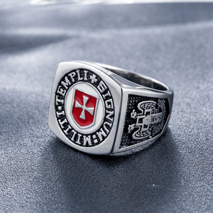 Christianartworkshop Retro-Ring im klassischen Stil der Tempelritter – Signum: Militi Templi