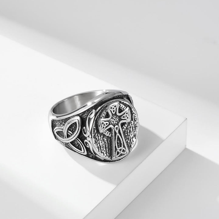 Christianartworkshop Ring mit keltischem Kreuz des ewigen Glaubens – Ein Symbol zeitloser Hingabe - image 1