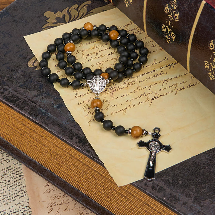 Christianartworkshop St. Benedikt-Medaille und Kruzifix, 8 mm, elegant, mattschwarz und handgefertigte Holzperlen, Rosenkranz